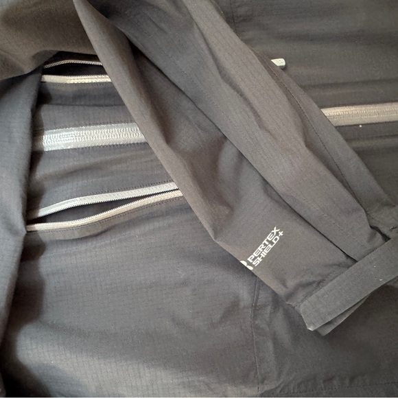 Rab Apparel Spark Jacket - Picture 5 of 6